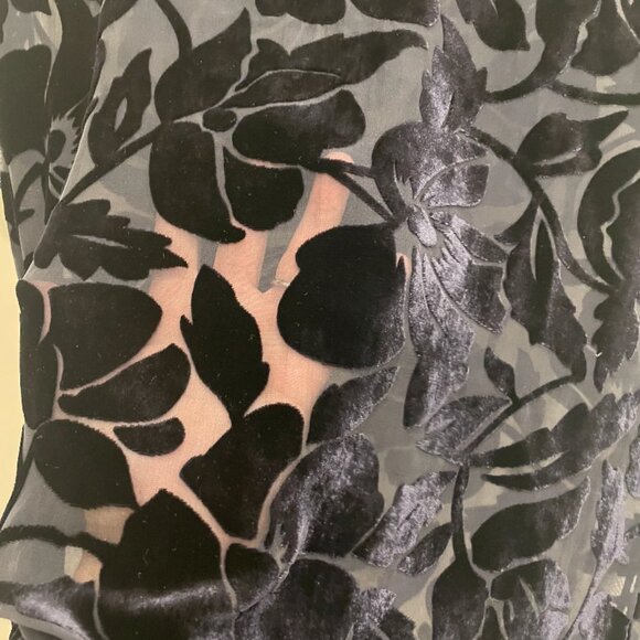 NWOT's Theory Velvet Burnout Tee Size P - Picture 5 of 6